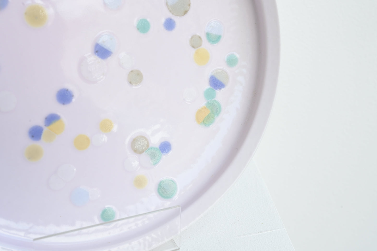 Culture Plate (White) by Attua Aparicio