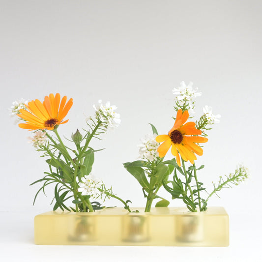 Resin flower arrangement base by Moss Duo