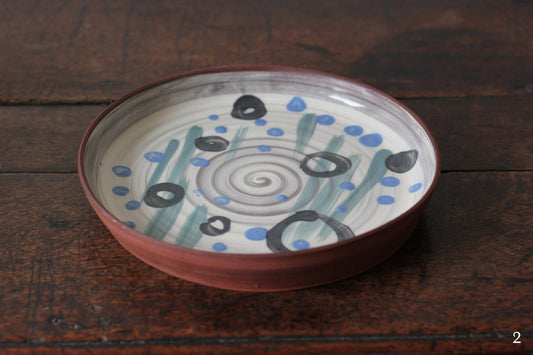 Handmade slipware terracotta plates by Francesca Anfossi (White)