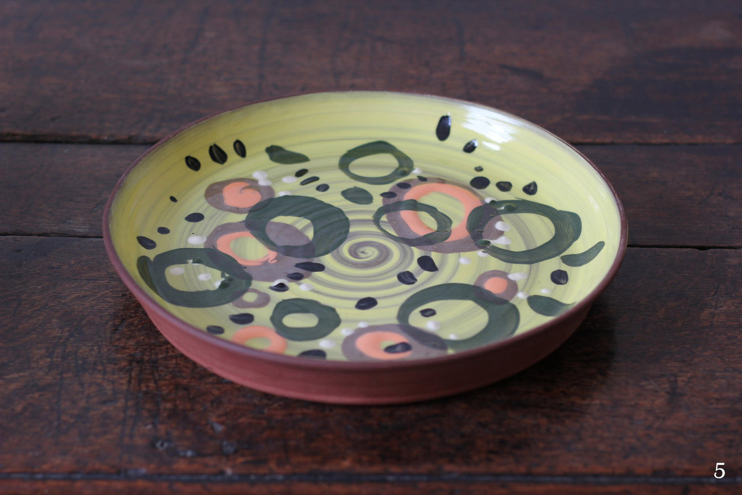 Handmade slipware terracotta plates by Francesca Anfossi (Yellow)