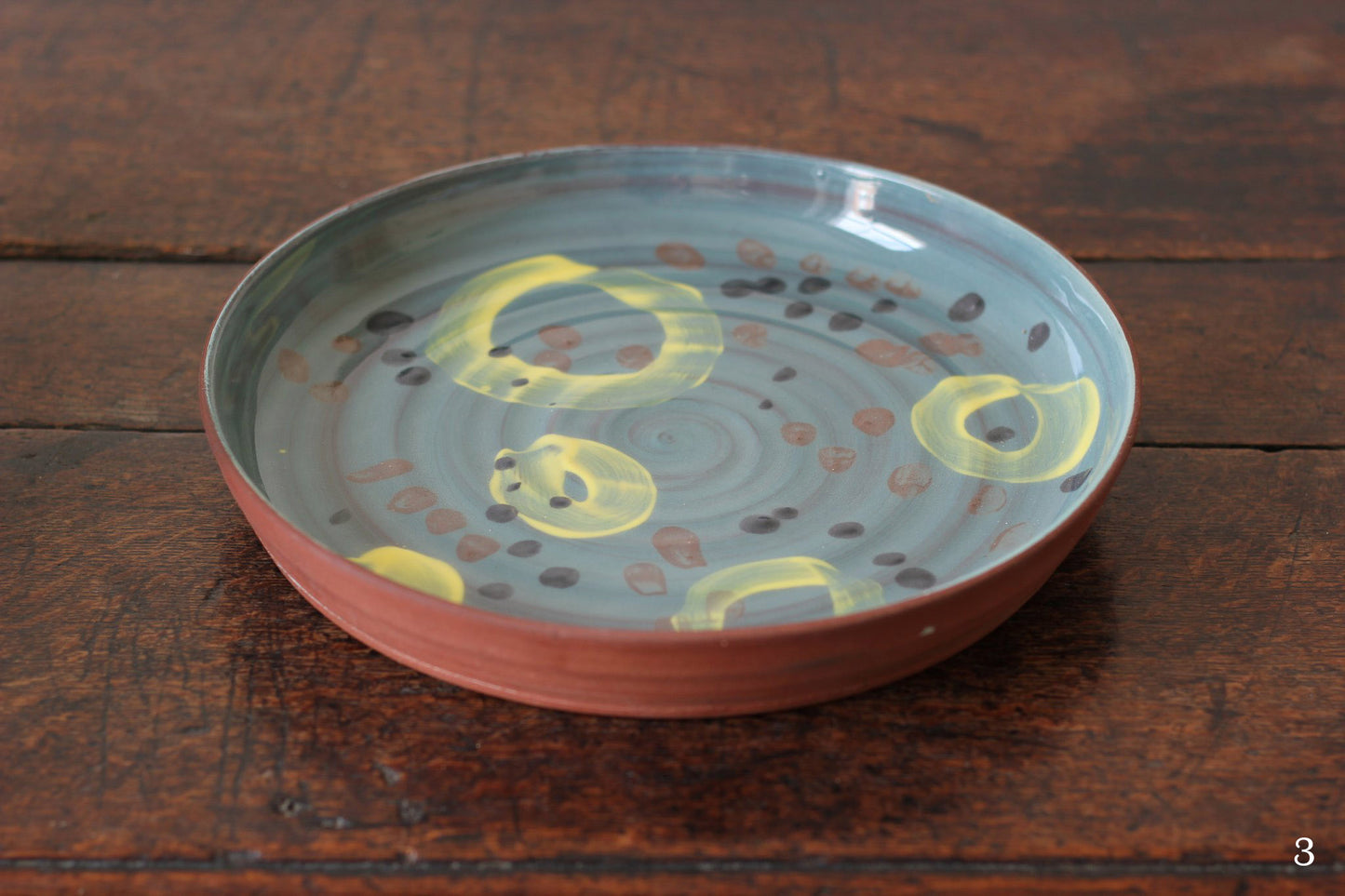 Handmade slipware terracotta plates by Francesca Anfossi (Blue)