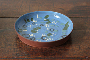 Handmade slipware terracotta plates by Francesca Anfossi (Blue)