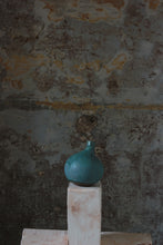 将图片加载到图库查看器，Natural Selection &#39;Autumnal Vessels&#39;: Small Terracotta Pumpkin Vase